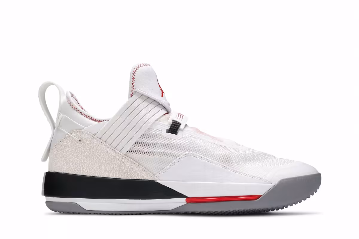 Air Jordan 33 Low SE White Cement, view 2
