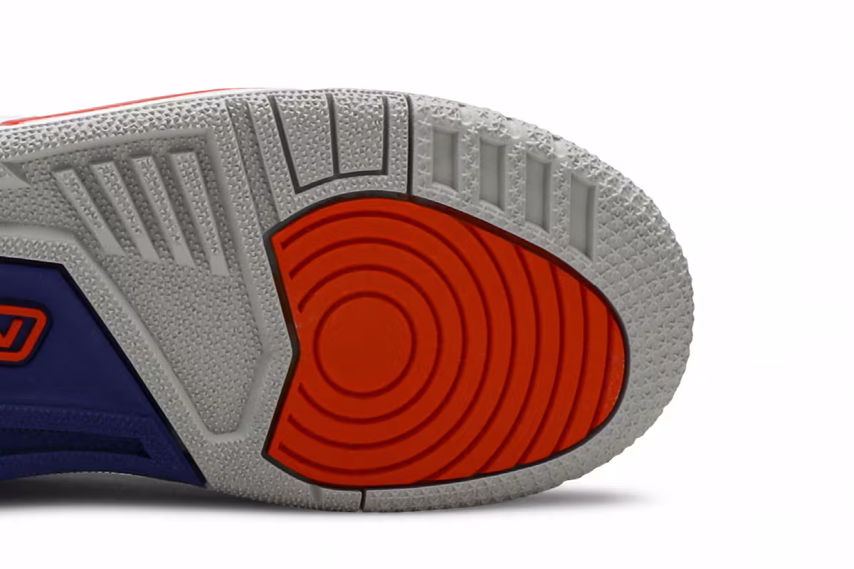 Air Jordan 3 GS Knicks, view 6
