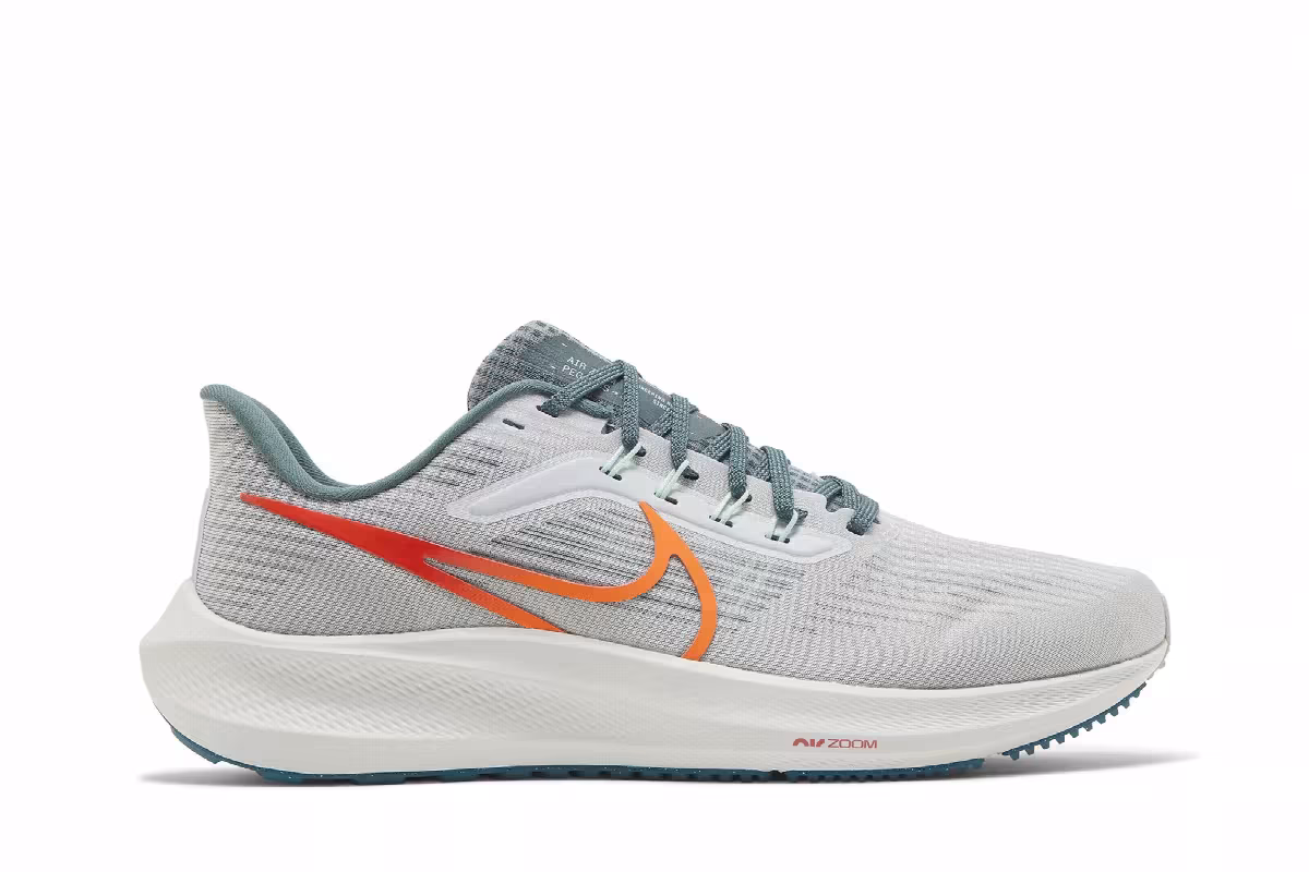 Nike Air Zoom Pegasus 39 Pure Platinum Total Orange, view 2