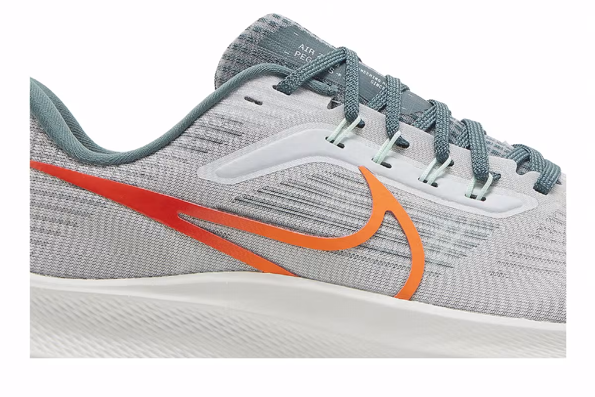 Nike Air Zoom Pegasus 39 Pure Platinum Total Orange, view 3