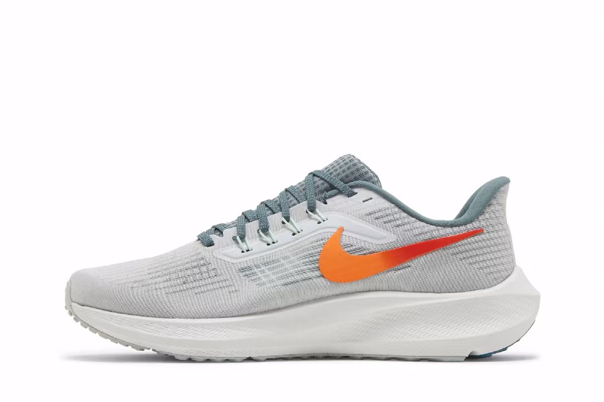 Nike Air Zoom Pegasus 39 Pure Platinum Total Orange, view 4