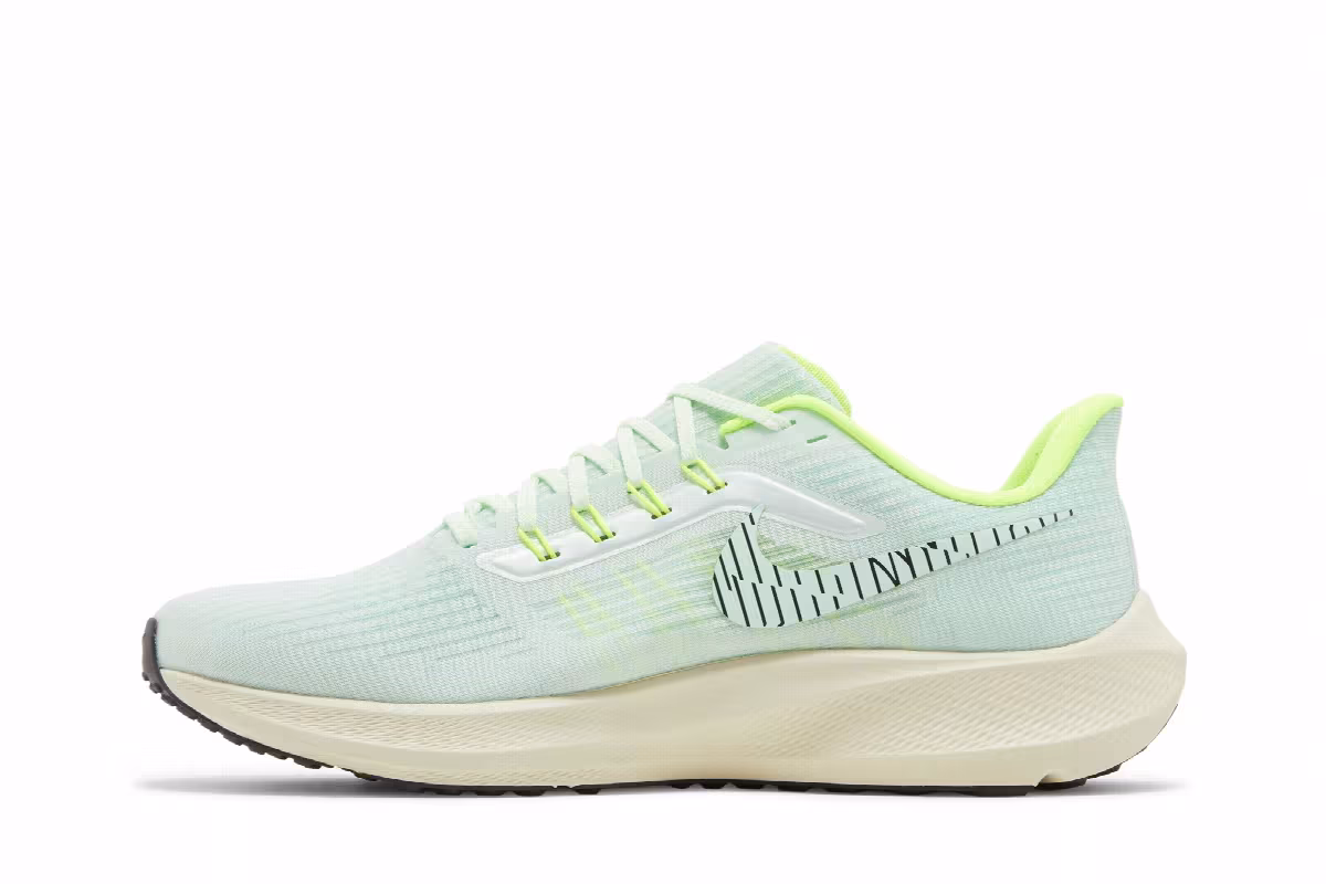 Nike Air Zoom Pegasus 39 Barely Green, view 4