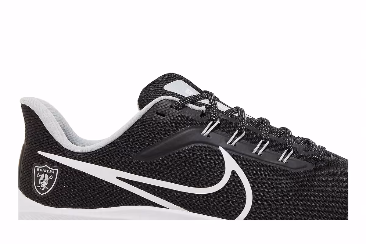 NFL x Nike Air Zoom Pegasus 39 Las Vegas Raiders, view 3