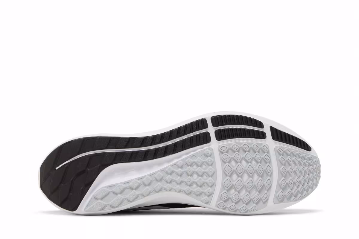 NFL x Nike Air Zoom Pegasus 39 Las Vegas Raiders, view 5