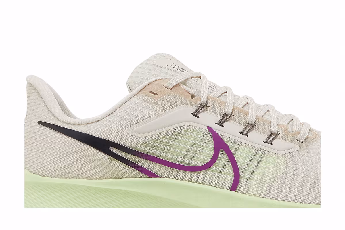 Nike Air Zoom Pegasus 39 Red Plum Volt, view 3