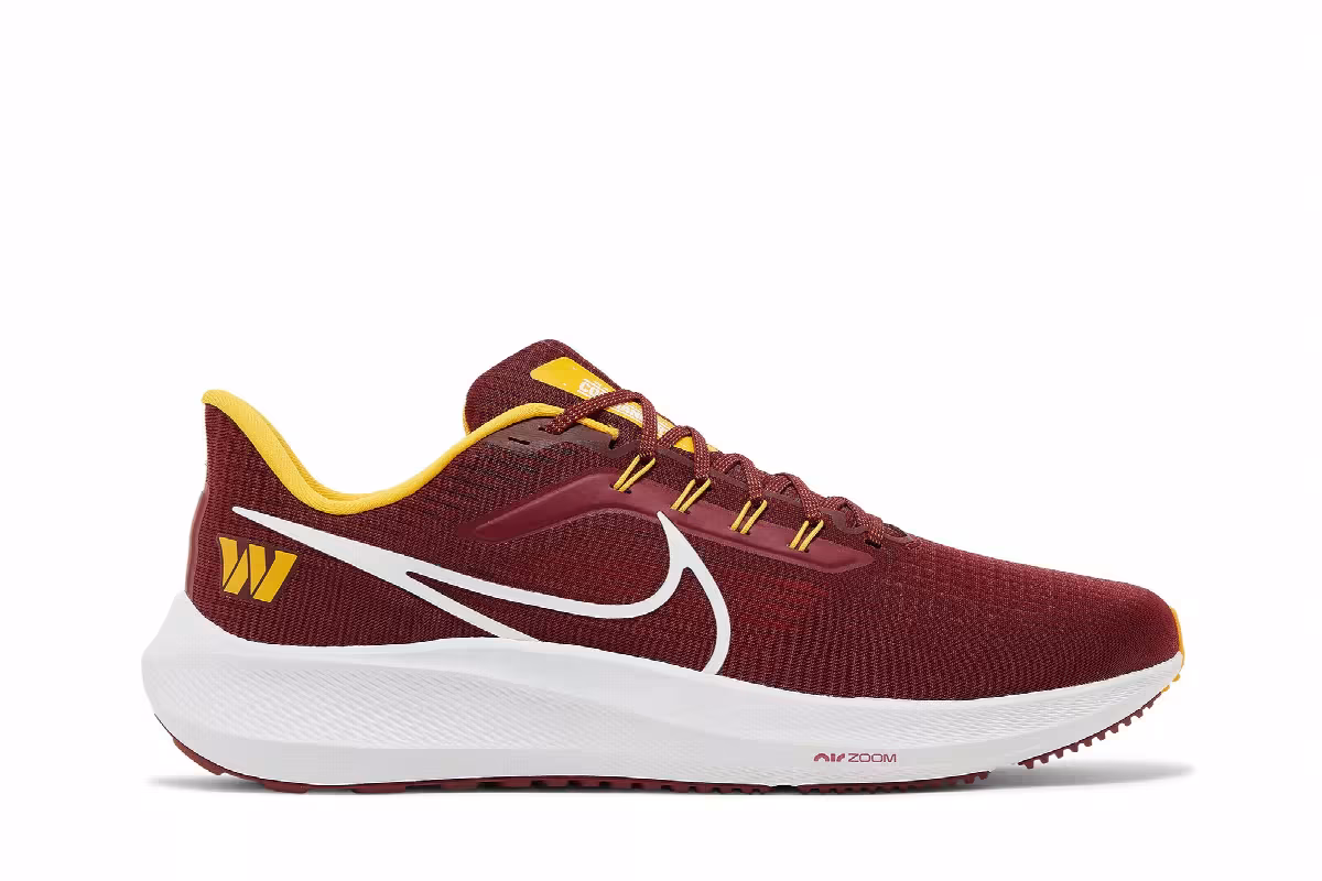 Nike NFL x Air Zoom Pegasus 39 Washington Commanders, view 2