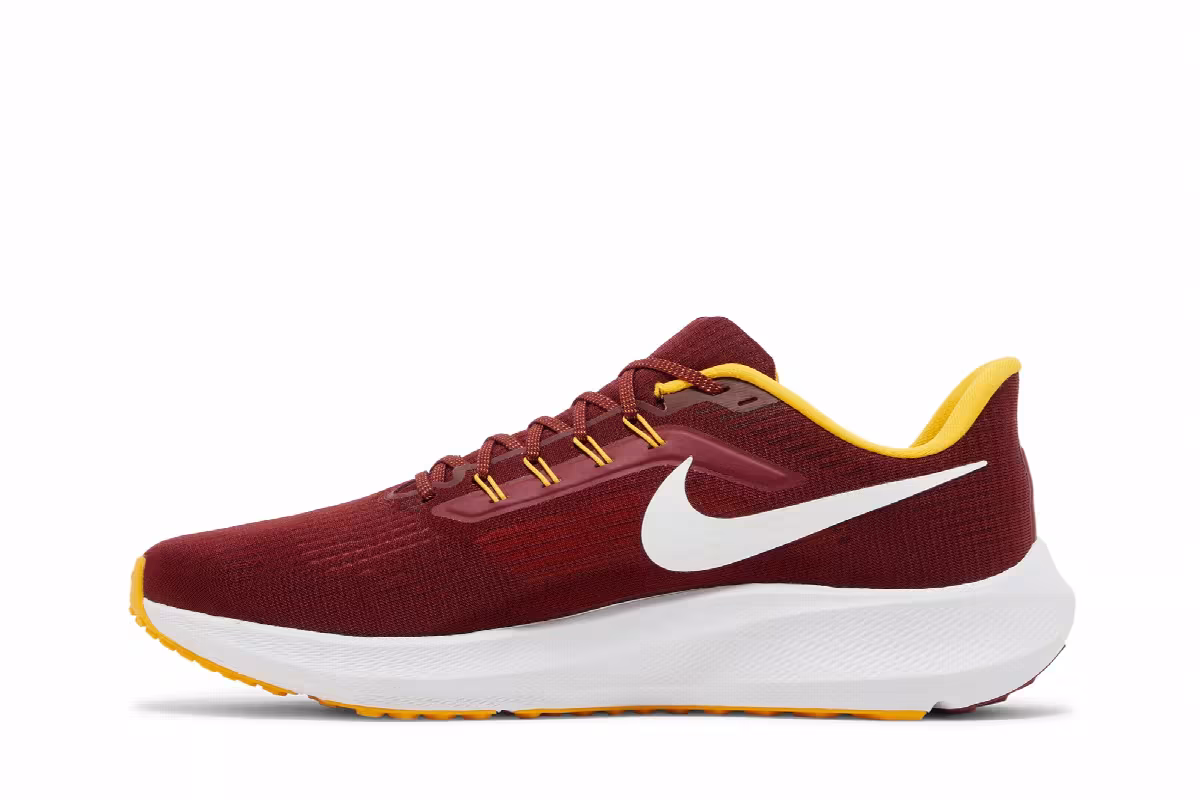 Nike NFL x Air Zoom Pegasus 39 Washington Commanders, view 4