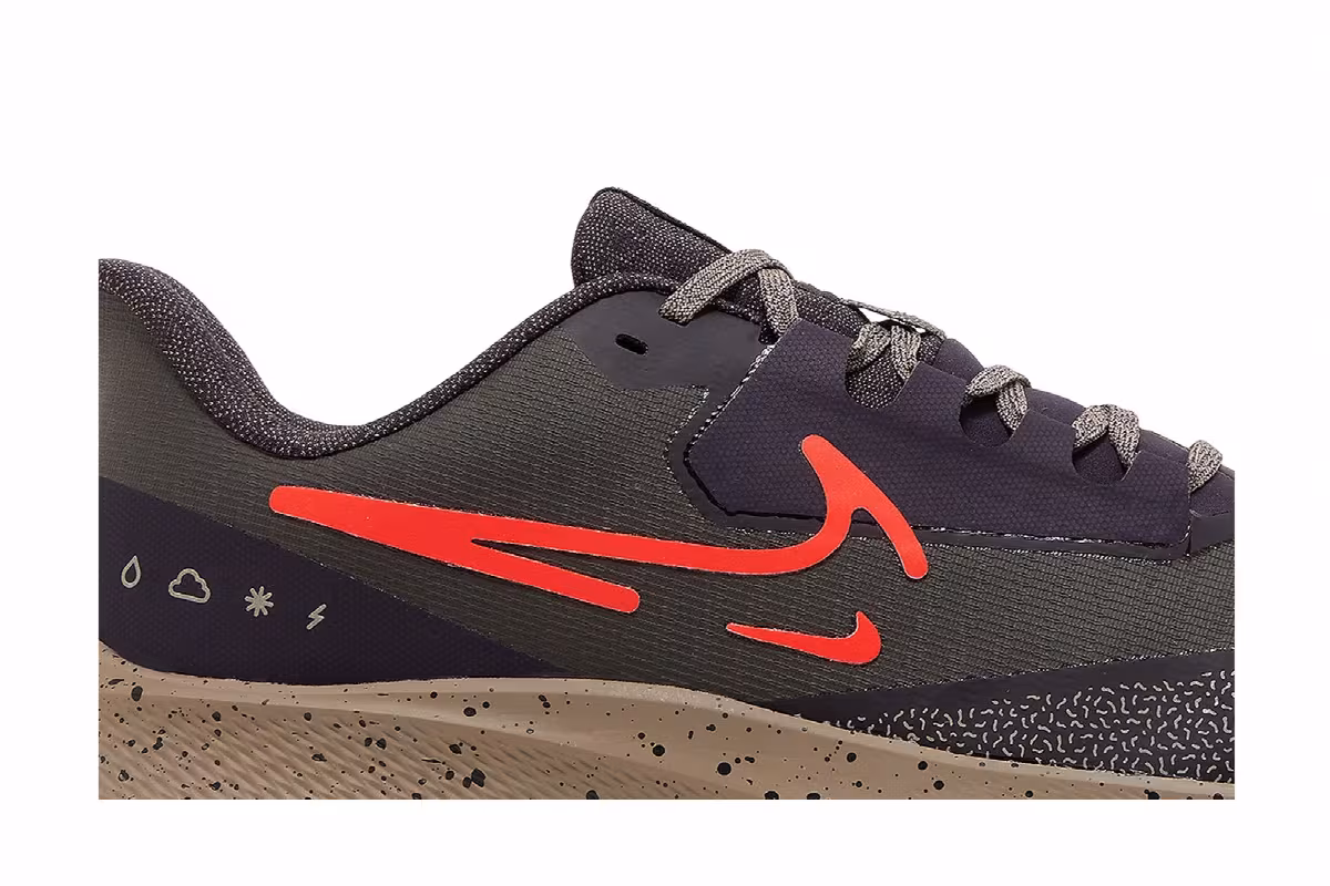 Nike Air Zoom Pegasus 39 Shield Medium Ash Bright Crimson Speckled, view 3