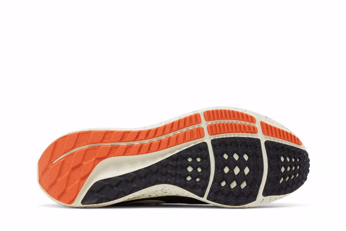 Nike Air Zoom Pegasus 39 Black White Orange, view 5