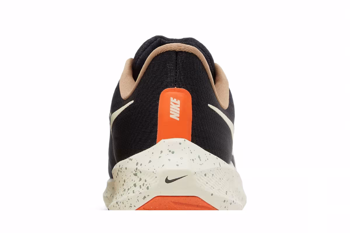 Nike Air Zoom Pegasus 39 Black White Orange, view 8