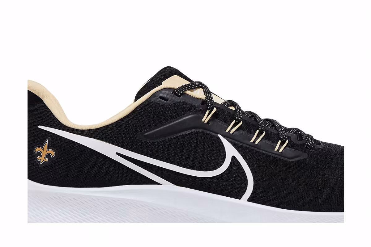 NFL x Nike Air Zoom Pegasus 39 New Orleans Saints, view 3