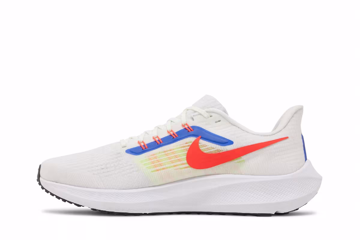 Nike Air Zoom Pegasus 39 White Racer Blue Crimson, view 4