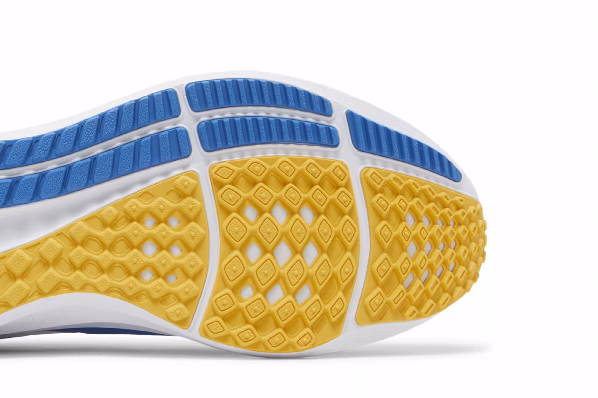 Nike Air Zoom Pegasus 39 UCLA, view 6