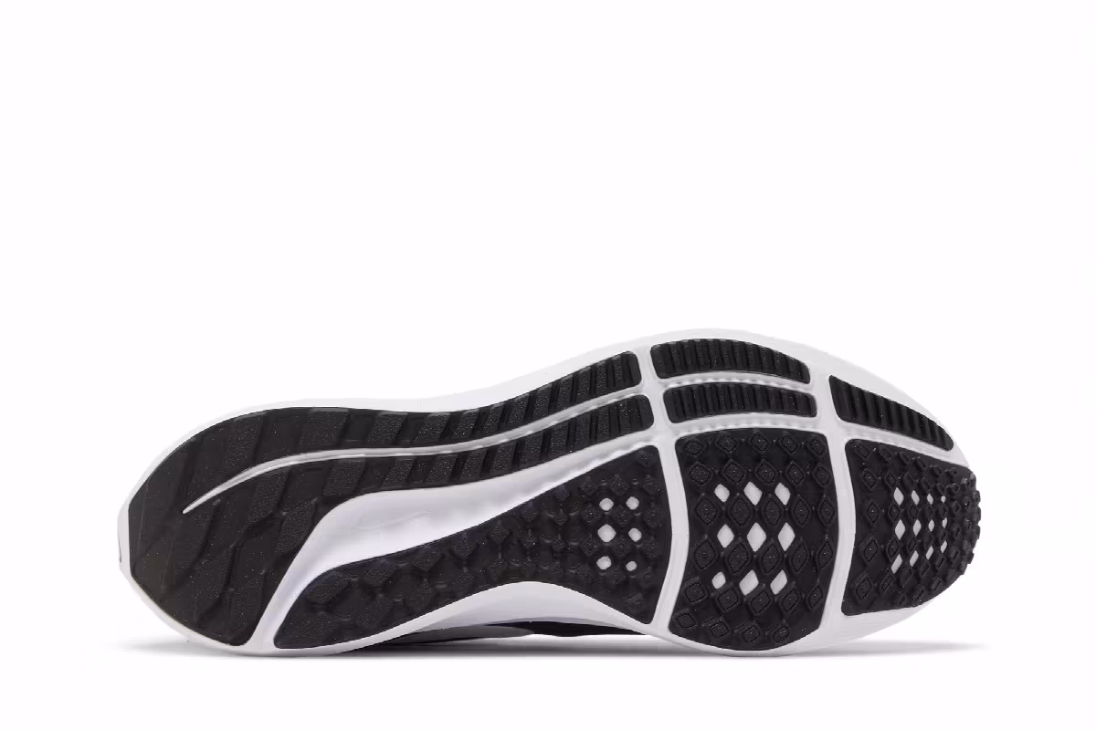 Nike Women's Air Zoom Pegasus 39 Black White, view 5
