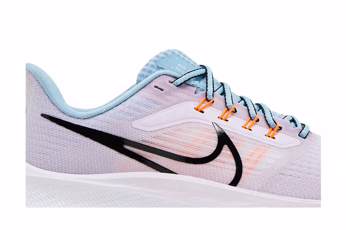 Nike Women's Air Zoom Pegasus 39 Doll Black, view 3