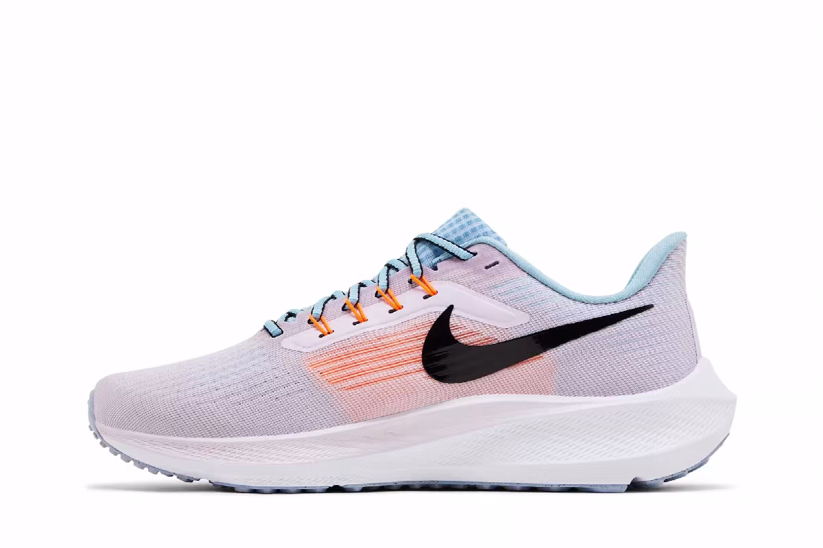 Nike Women's Air Zoom Pegasus 39 Doll Black, view 4