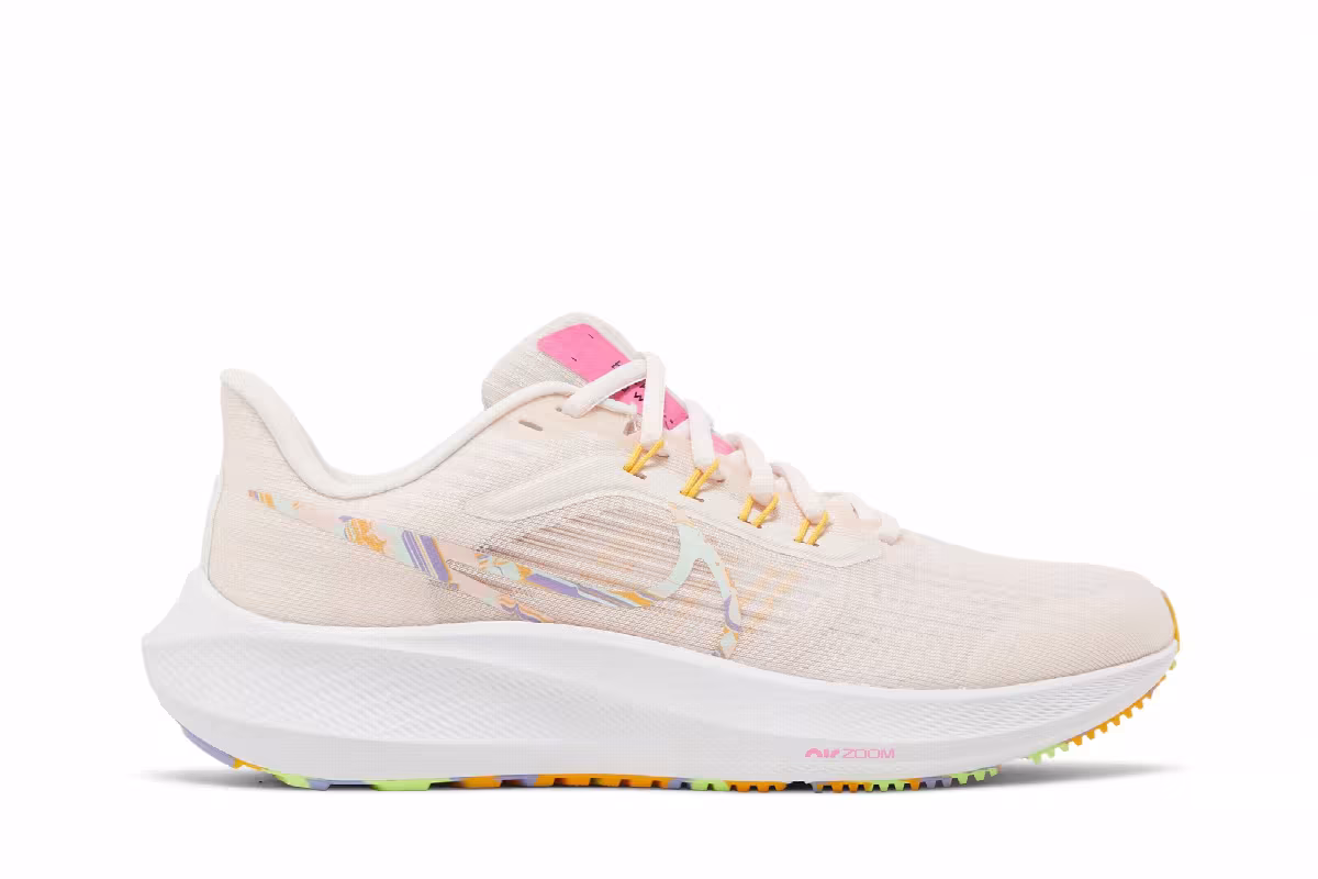 Nike Women's Air Zoom Pegasus 39 Premium Light Soft Pink, view 2
