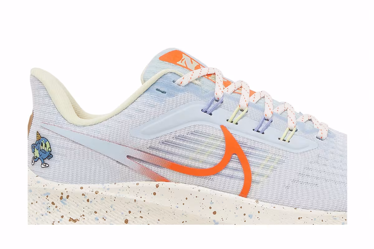 Nike Women's Air Zoom Pegasus 39 Light Thistle Safety Orange, view 3