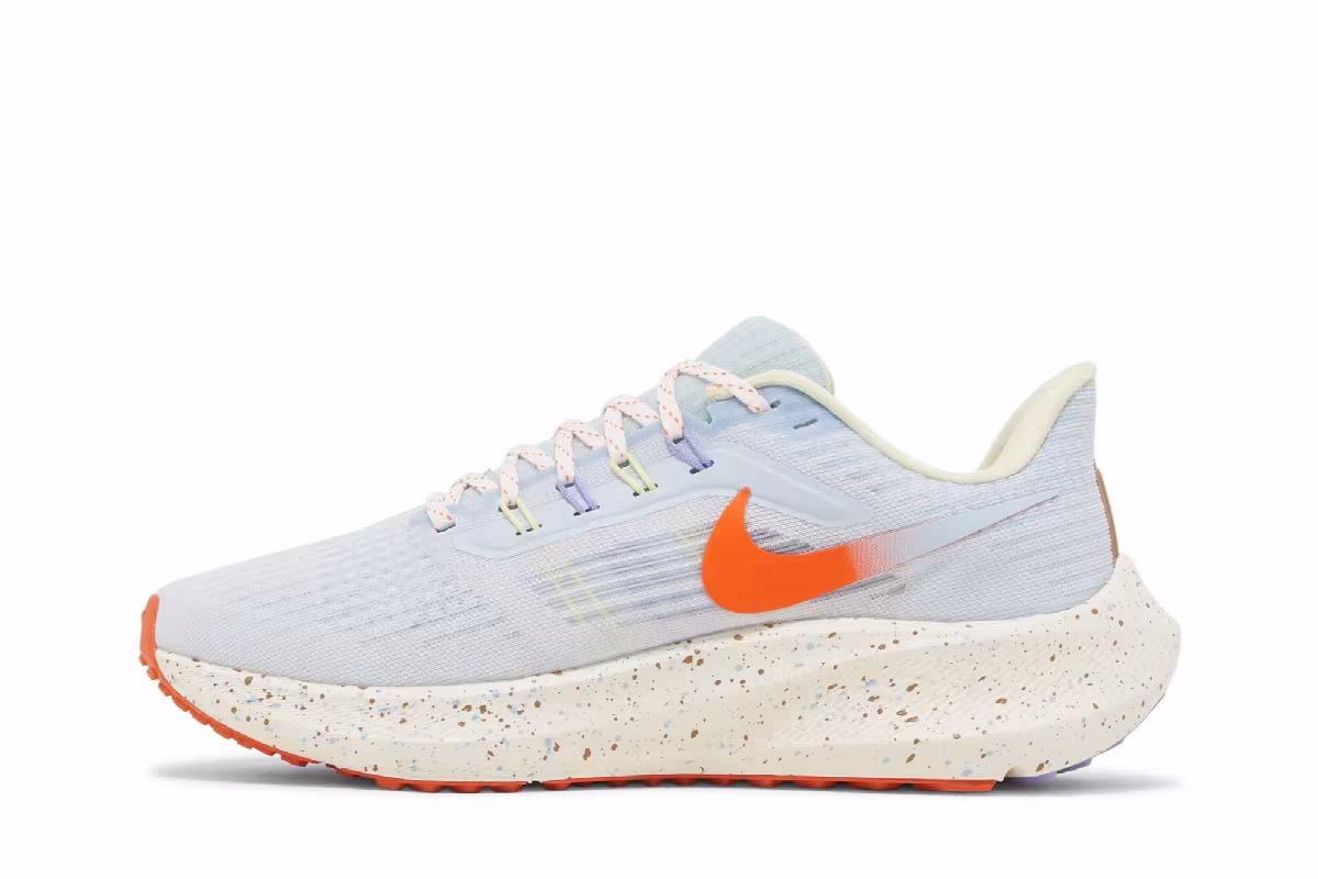 Nike Women's Air Zoom Pegasus 39 Light Thistle Safety Orange, view 4
