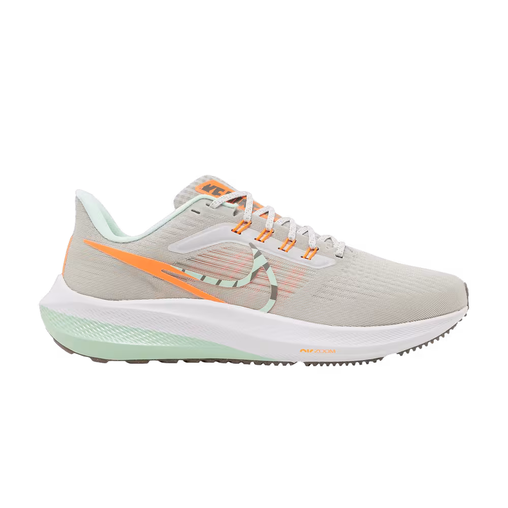 Nike Women's Air Zoom Pegasus 39 Premium Photon Dust Orange Mint