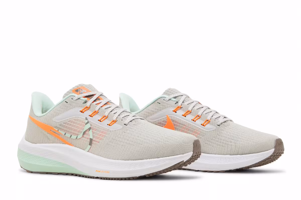 Nike Women's Air Zoom Pegasus 39 Premium Photon Dust Orange Mint, view 9