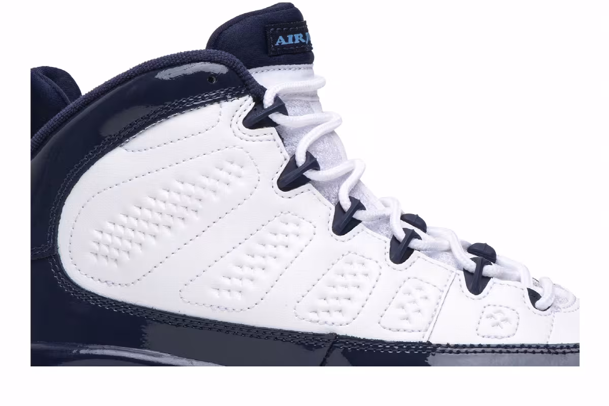 Air Jordan 9 GS UNC, view 3