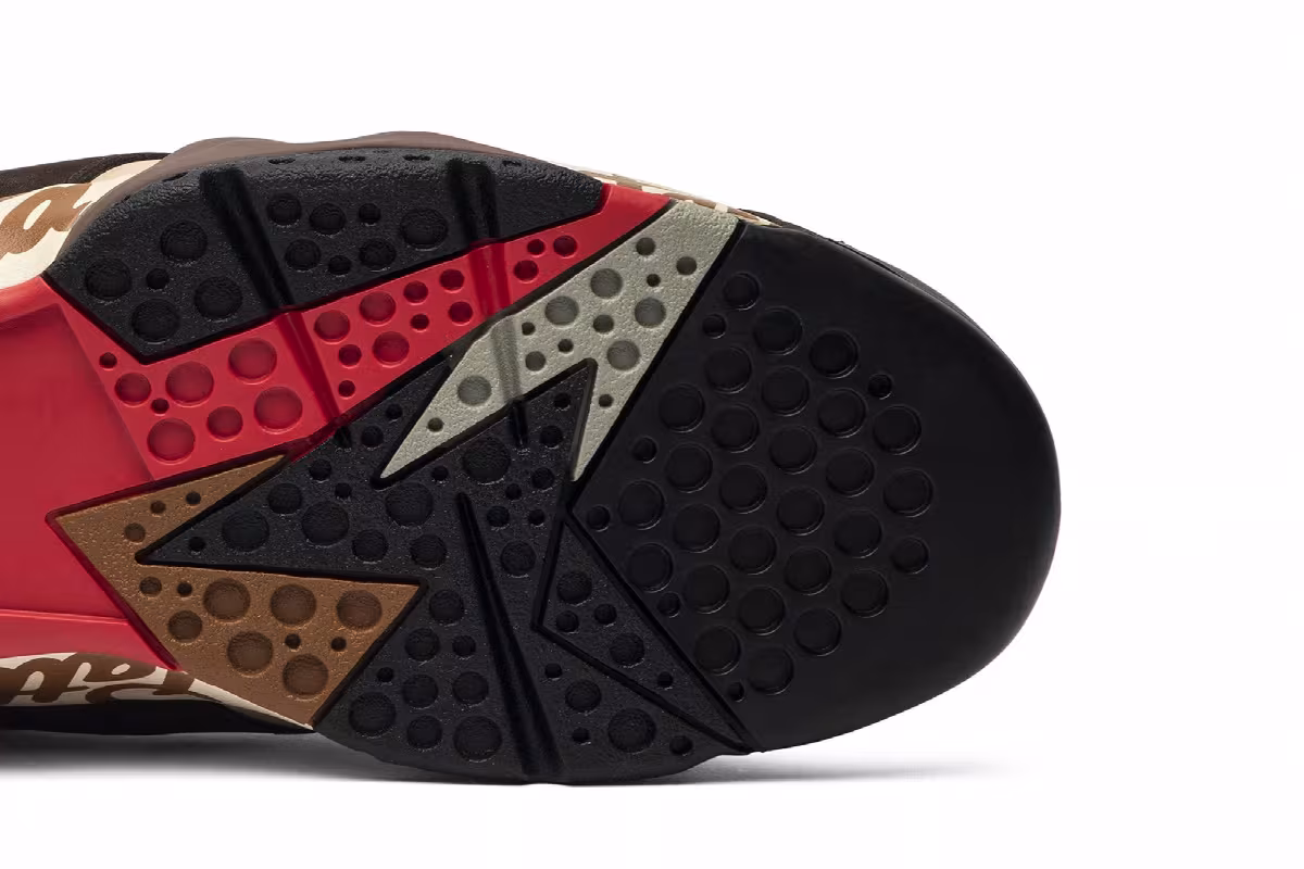 Patta x Air Jordan 7 OG SP Shimmer, view 6