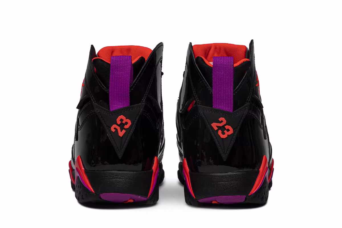 Women's Air Jordan 7 Black Gloss, view 7