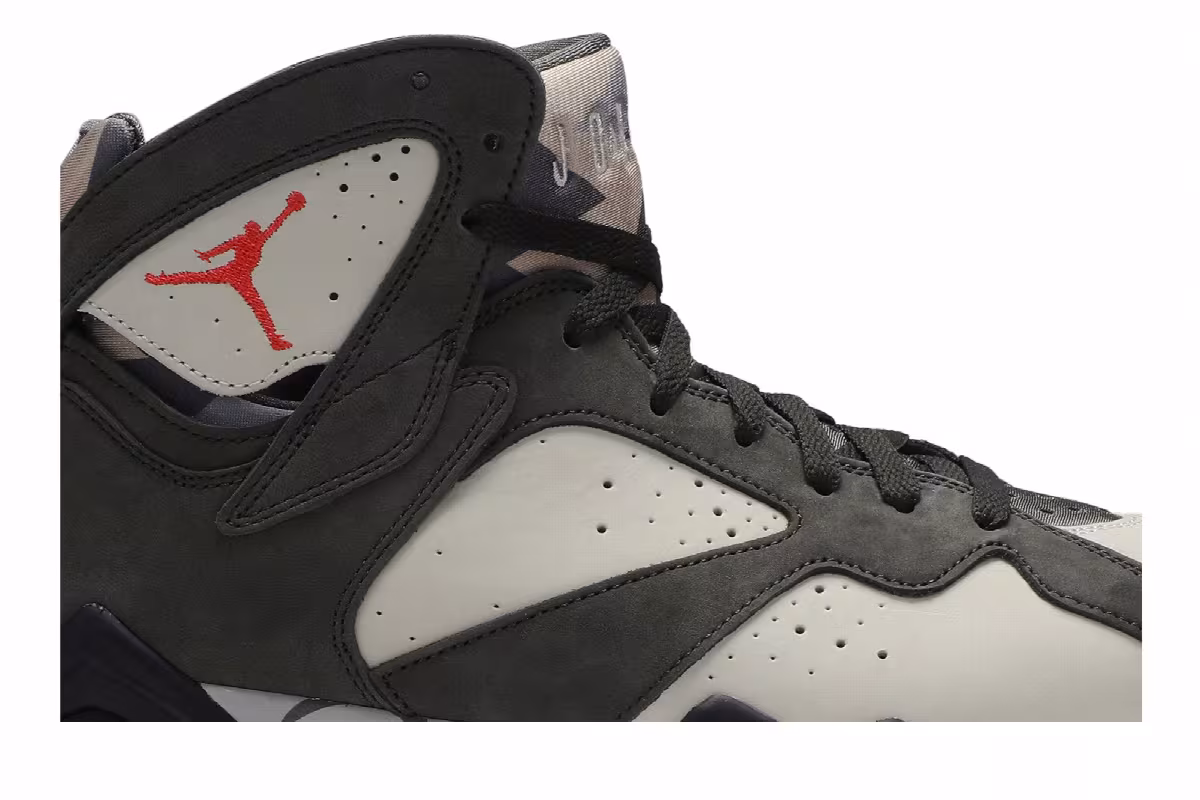 Patta x Air Jordan 7 SP Icicle, view 3