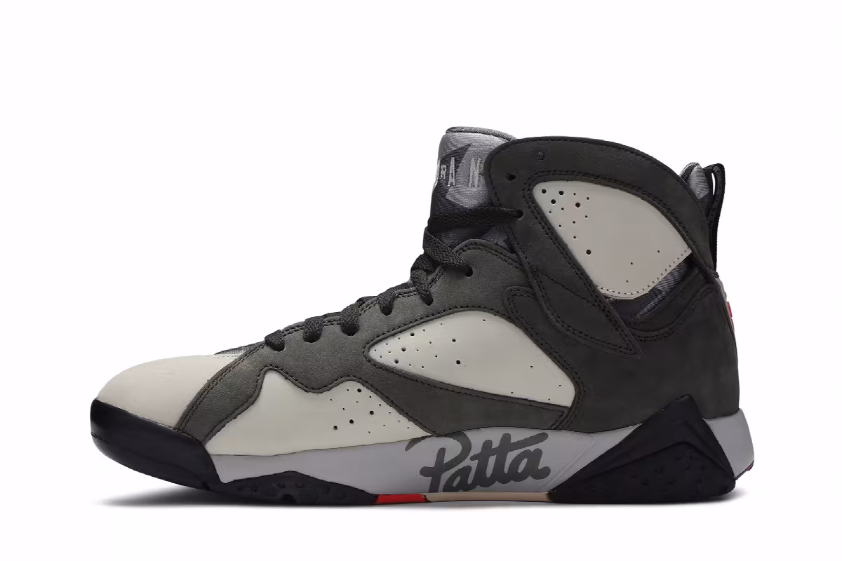 Patta x Air Jordan 7 SP Icicle, view 4