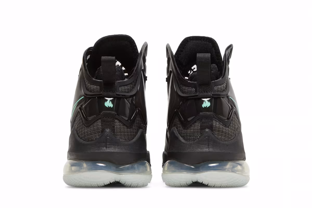Nike LeBron 19 Black Green Glow, view 7