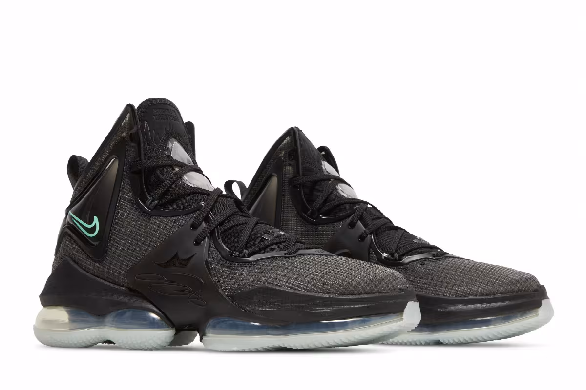Nike LeBron 19 Black Green Glow, view 9