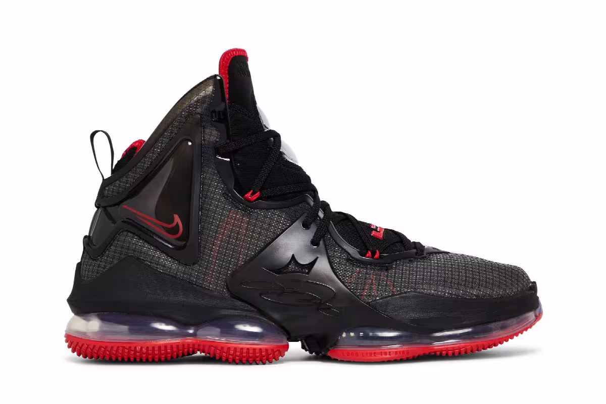 Nike LeBron 19 Bred, view 2