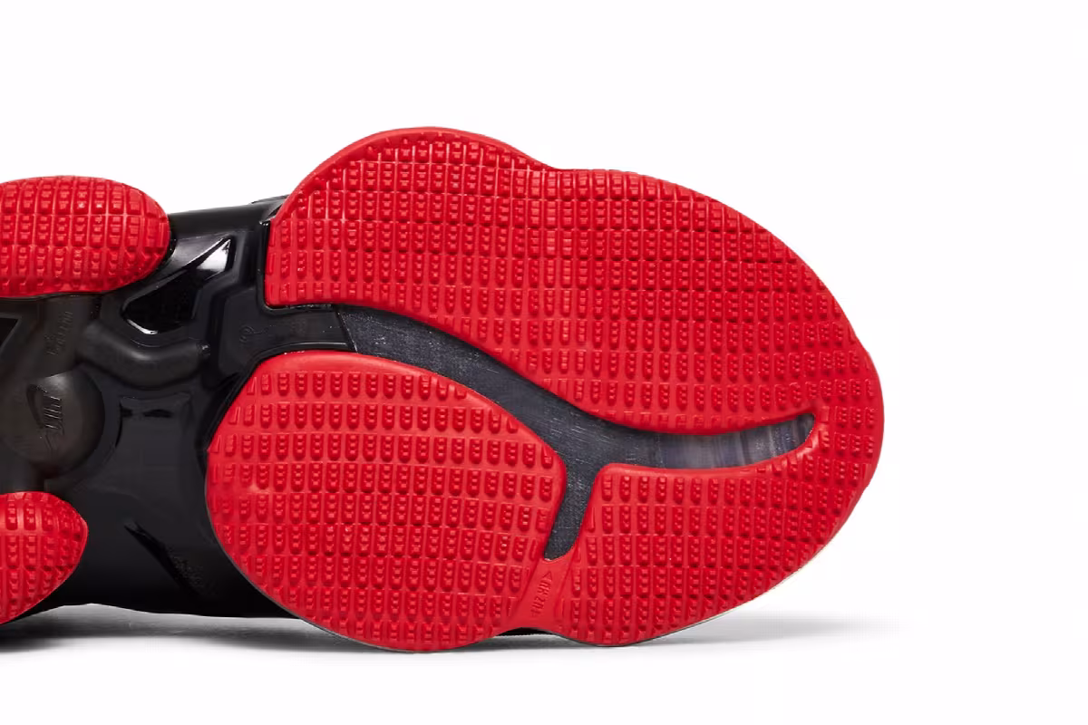 Nike LeBron 19 Bred, view 6