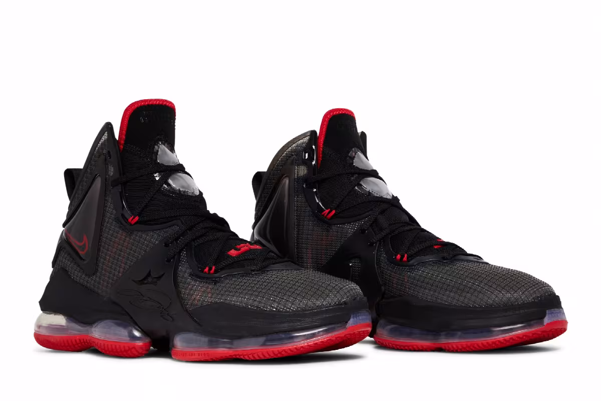 Nike LeBron 19 Bred, view 9