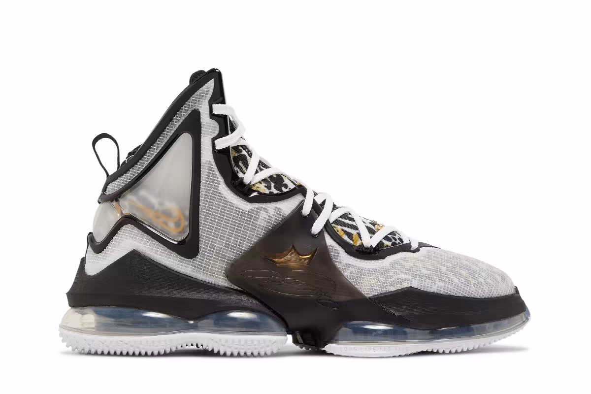 Nike LeBron 19, view 2