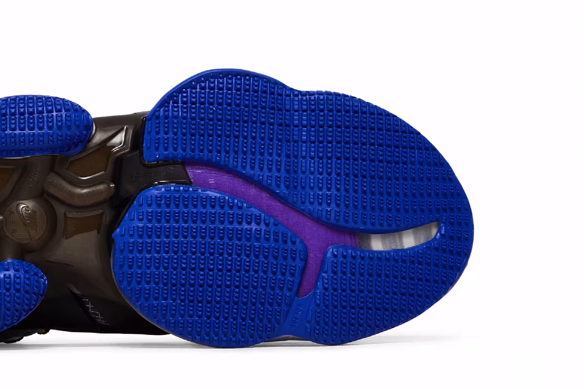 Nike LeBron 19 Graduate, view 6
