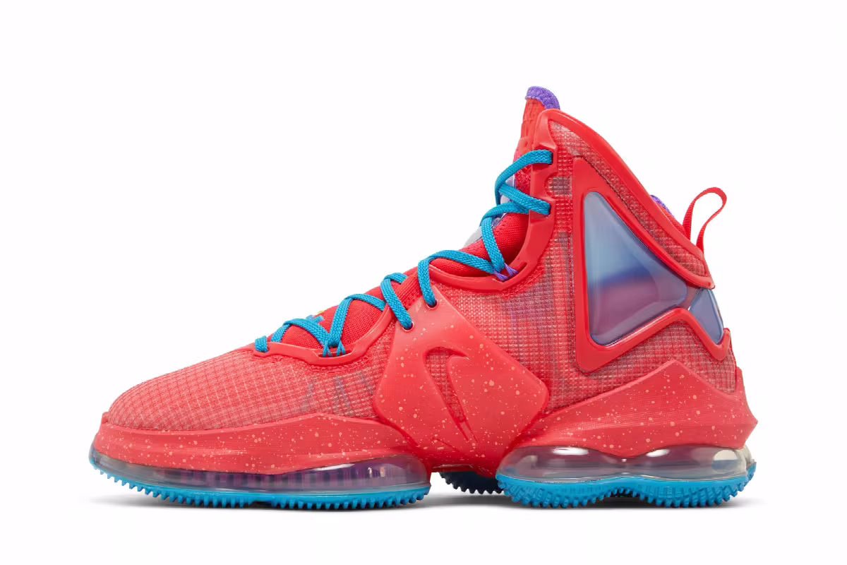 Nike LeBron 19 King's Crown, view 4