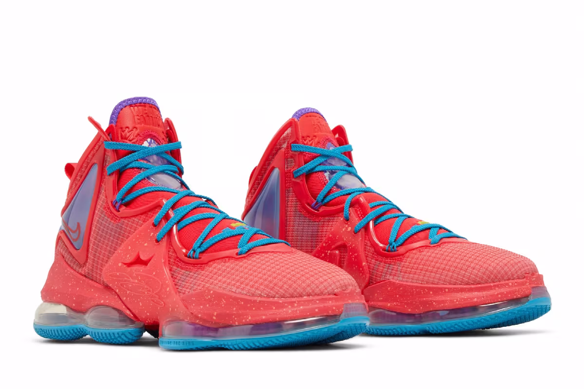 Nike LeBron 19 King's Crown, view 9