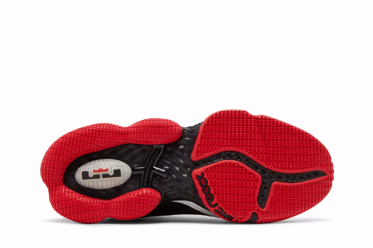 Nike LeBron 19 Low Bred, view 5