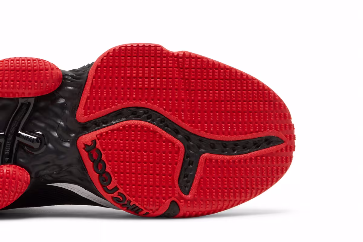Nike LeBron 19 Low Bred, view 6