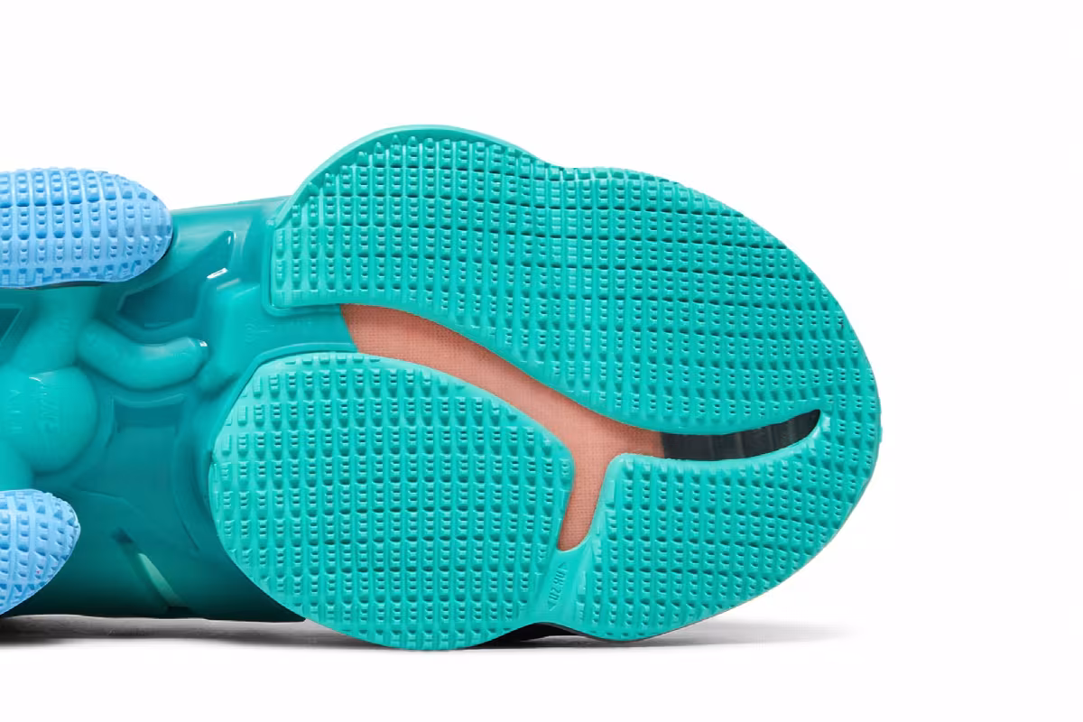 Nike LeBron 19 LeBronival, view 6