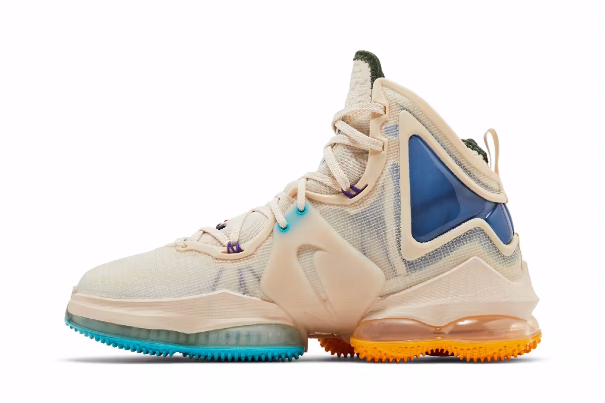 Nike LeBron 19 EP MPLS Lakers, view 4
