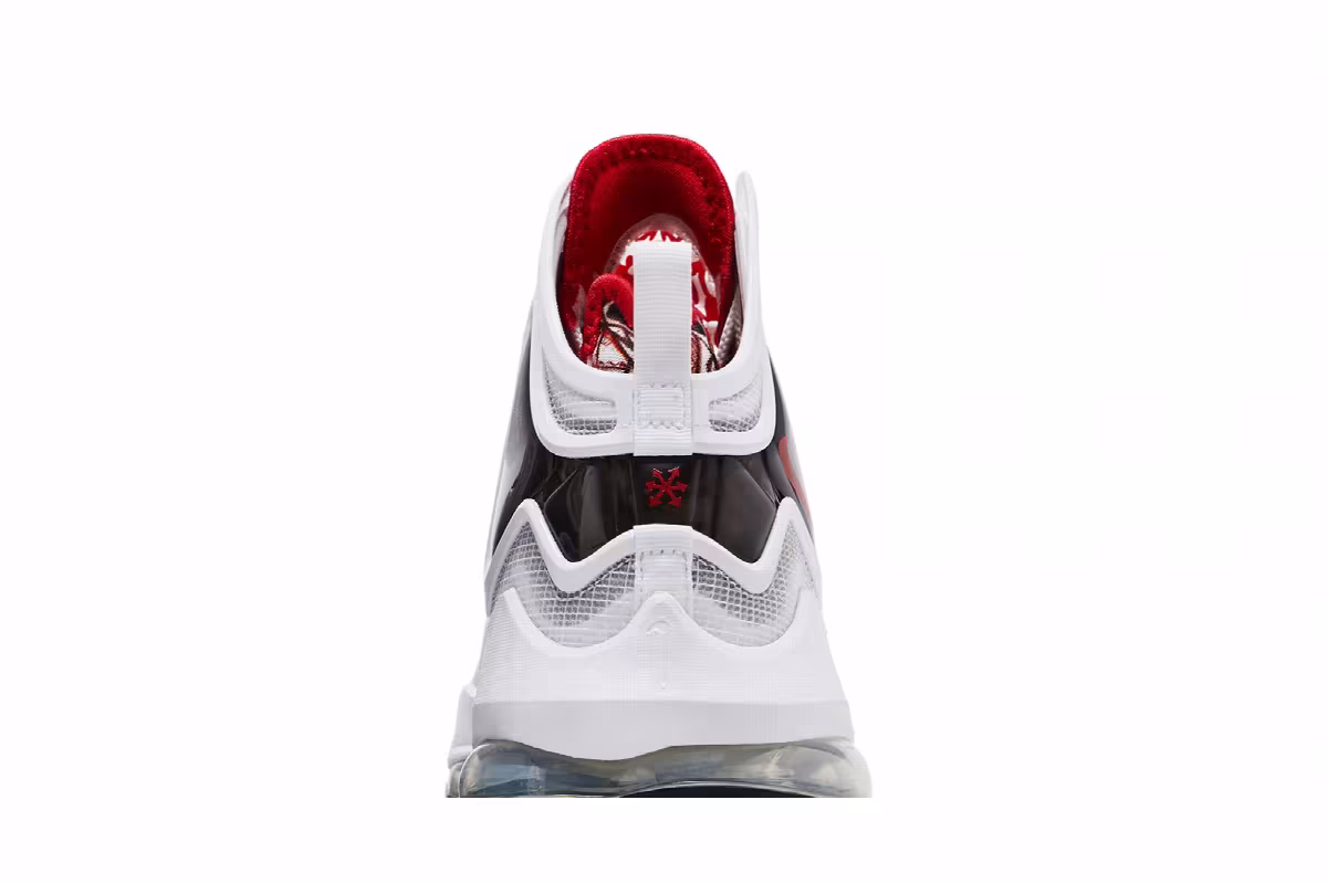 Nike LeBron 19 Sketch, view 8