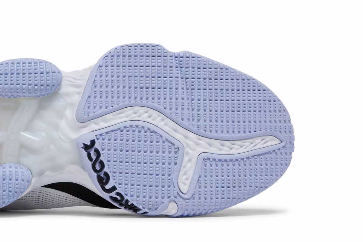 Nike LeBron 19 Low Black Toe, view 6