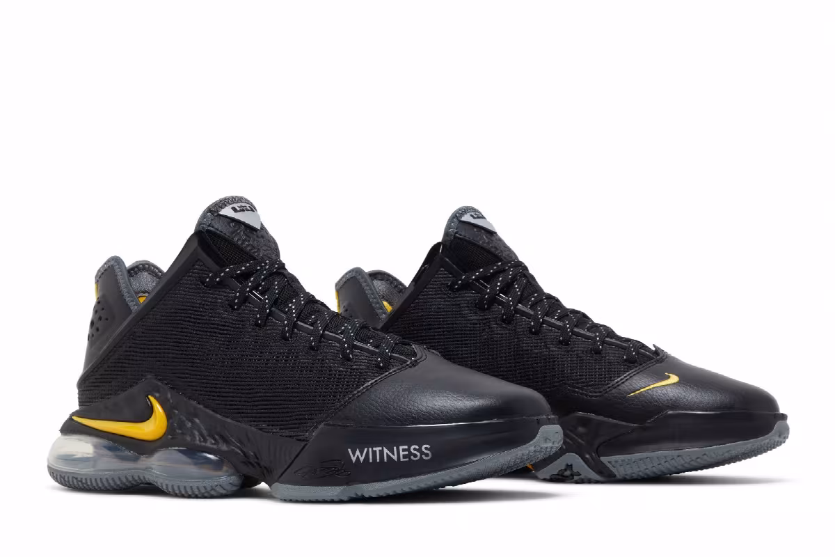 Nike LeBron 19 Low Witness, view 9