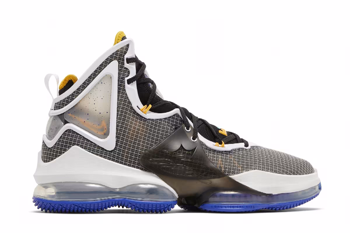 Nike LeBron 19 EP Graduate, view 2