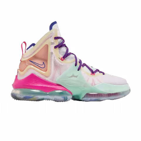 Nike LeBron 19 EP 'Valentine's Day'