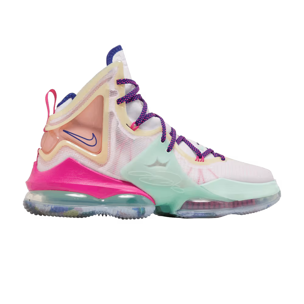 Nike LeBron 19 EP Valentine's Day
