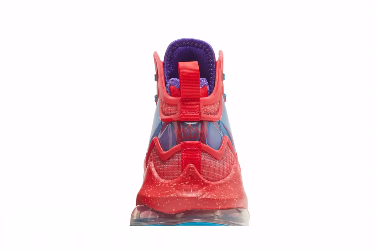 Nike LeBron 19 GS King's Crown, view 8